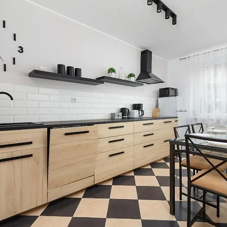 Pleasant With Terrace Cracow By Renters Appartement