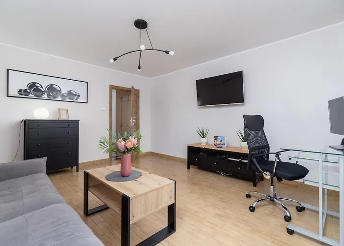 Apartment Pleasant With Terrace Cracow By Renters