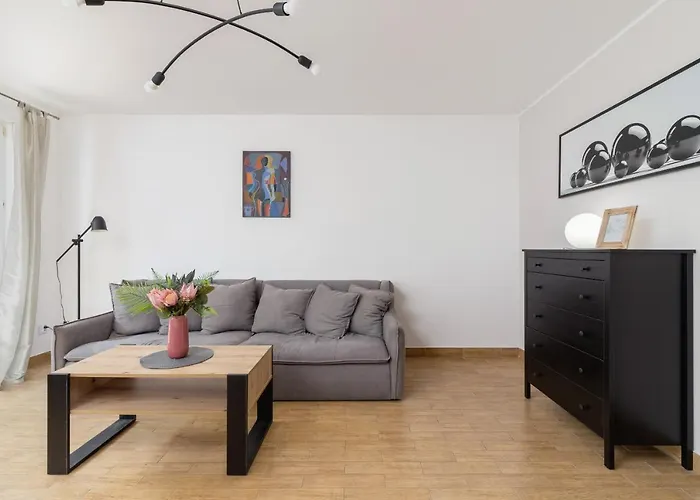 Apartment Pleasant With Terrace Cracow By Renters